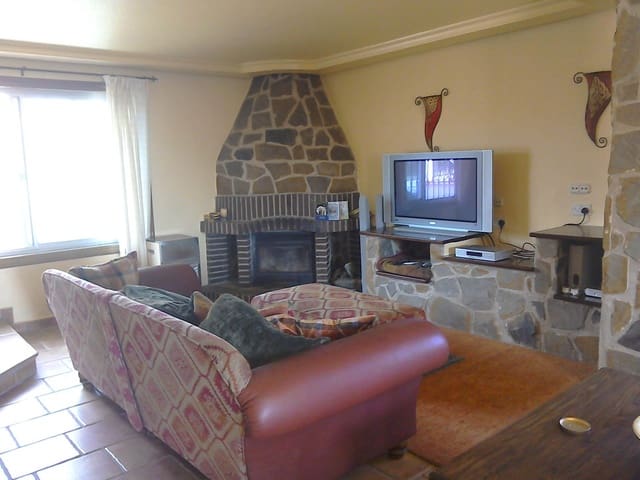 5 bedroom Villa for sale in Isla Plana, Cartagena with pool - € 553,000 (Ref: 9479544)