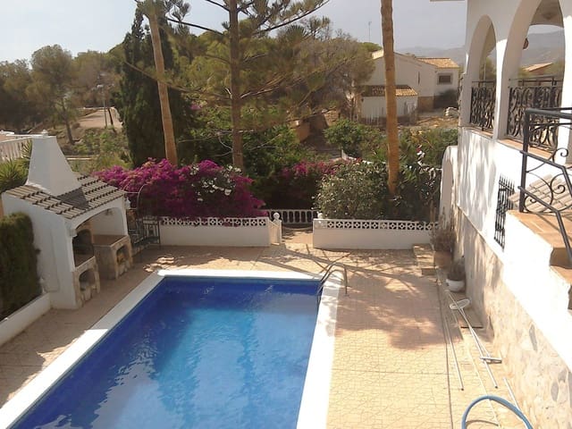 5 bedroom Villa for sale in Isla Plana, Cartagena with pool - € 553,000 (Ref: 9479544)