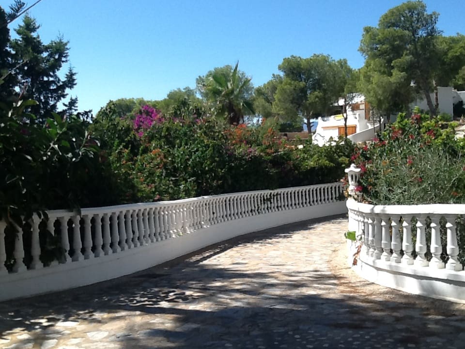 5 bedroom Villa for sale in Isla Plana with pool - € 553,000 (Ref: 9479544)