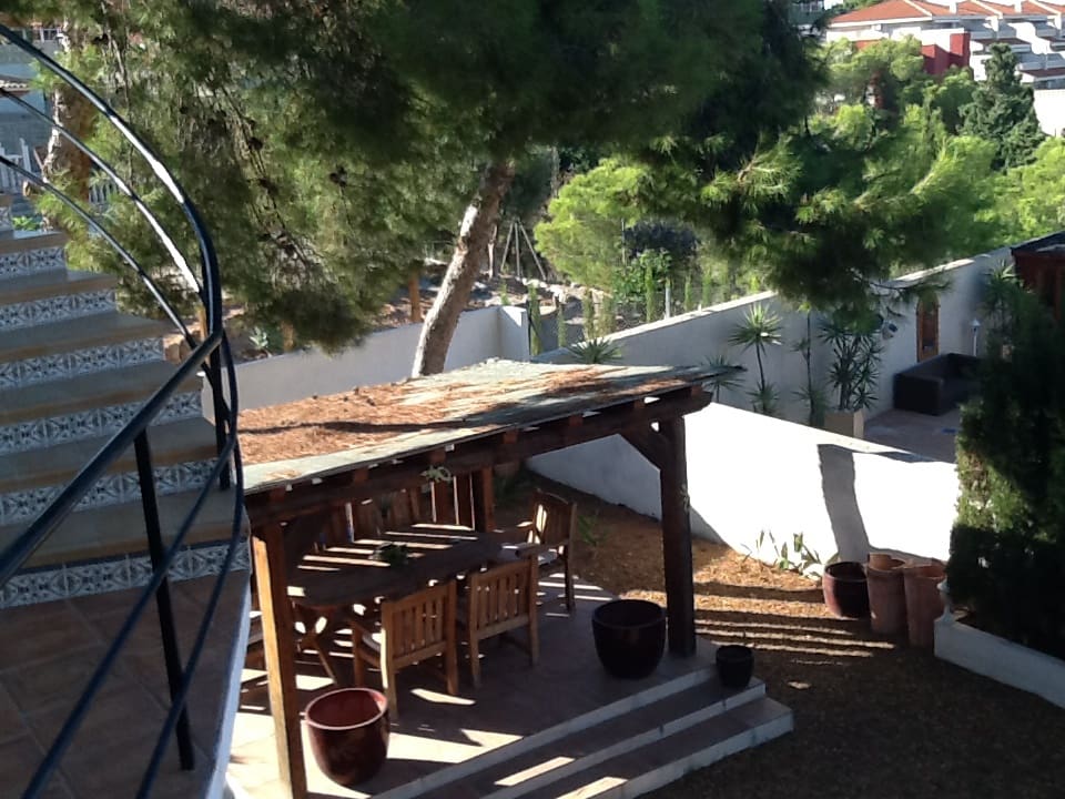 5 bedroom Villa for sale in Isla Plana with pool - € 553,000 (Ref: 9479544)