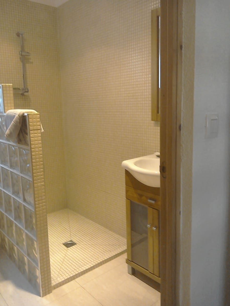 5 bedroom Villa for sale in Isla Plana with pool - € 553,000 (Ref: 9479544)