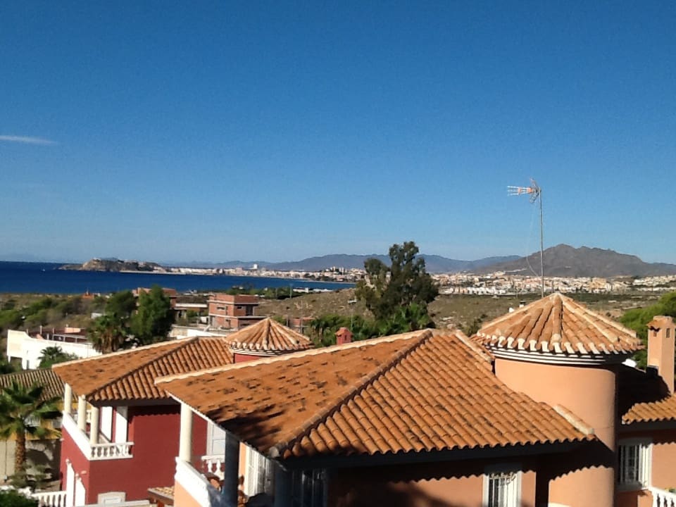 5 bedroom Villa for sale in Isla Plana with pool - € 553,000 (Ref: 9479544)