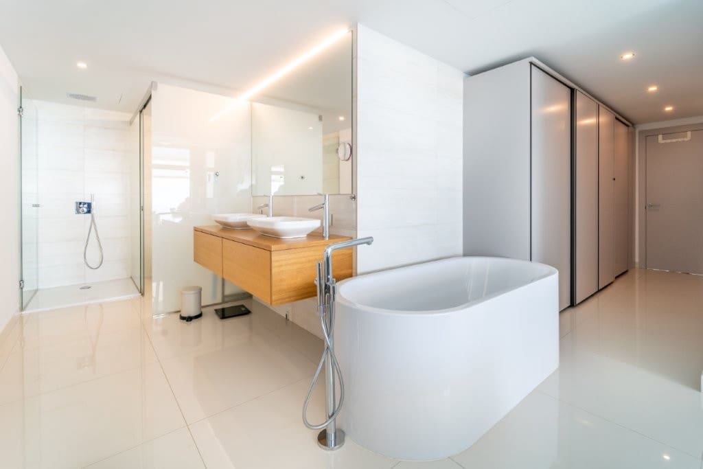 3 sovrum Takvåning till salu i Fuengirola med pool - 985 000 € (Ref: 9479548)