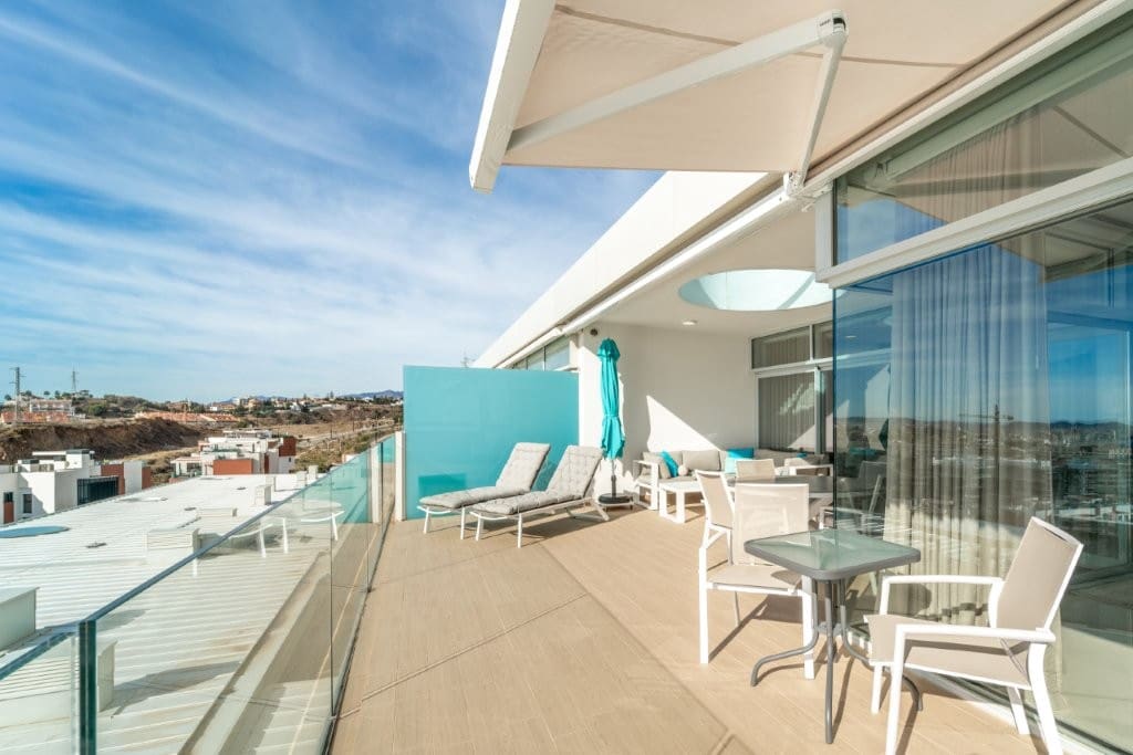 3 sovrum Takvåning till salu i Fuengirola med pool - 985 000 € (Ref: 9479548)