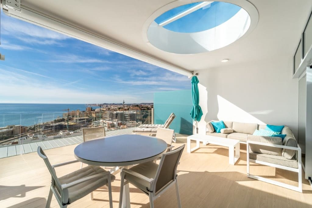 3 sovrum Takvåning till salu i Fuengirola med pool - 985 000 € (Ref: 9479548)