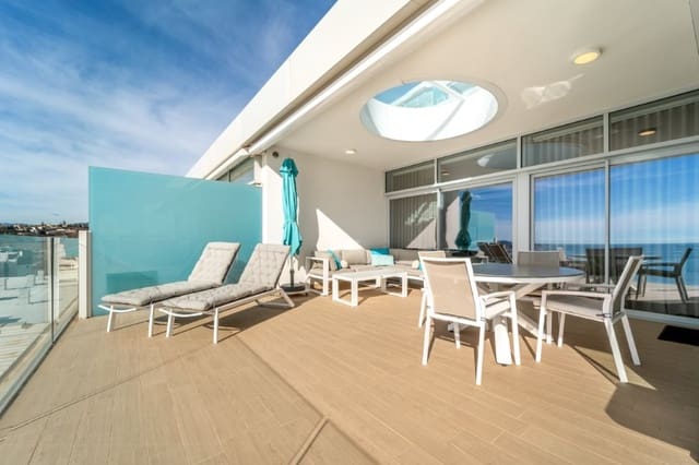 3 sovrum Takvåning till salu i Fuengirola med pool - 985 000 € (Ref: 9479548)