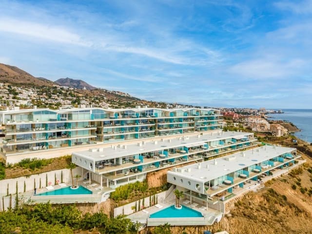 3 sovrum Takvåning till salu i Fuengirola med pool - 985 000 € (Ref: 9479548)