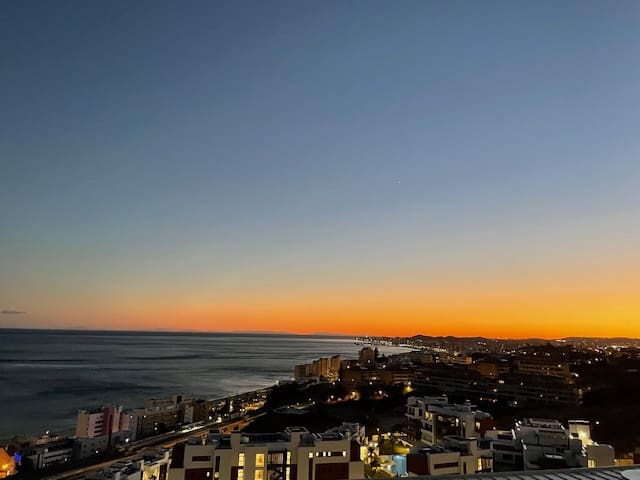 3 sovrum Takvåning till salu i Fuengirola med pool - 985 000 € (Ref: 9479548)