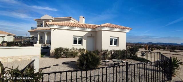 4 bedroom Villa for sale in Pinoso with pool - € 525,000 (Ref: 9479549)