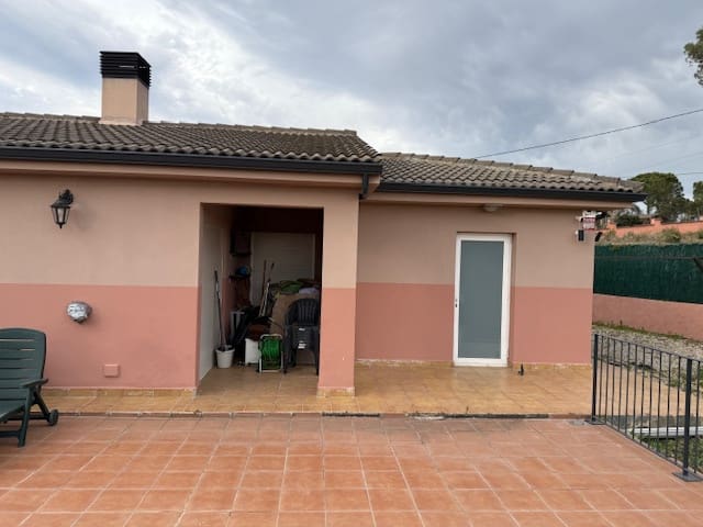 3 soveværelse Villa til salg i Caldes de Malavella med swimmingpool - € 275.000 (Ref: 9479550)