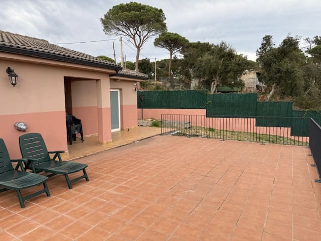 3 soveværelse Villa til salg i Caldes de Malavella med swimmingpool - € 275.000 (Ref: 9479550)