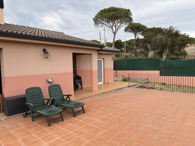 3 soveværelse Villa til salg i Caldes de Malavella med swimmingpool - € 275.000 (Ref: 9479550)