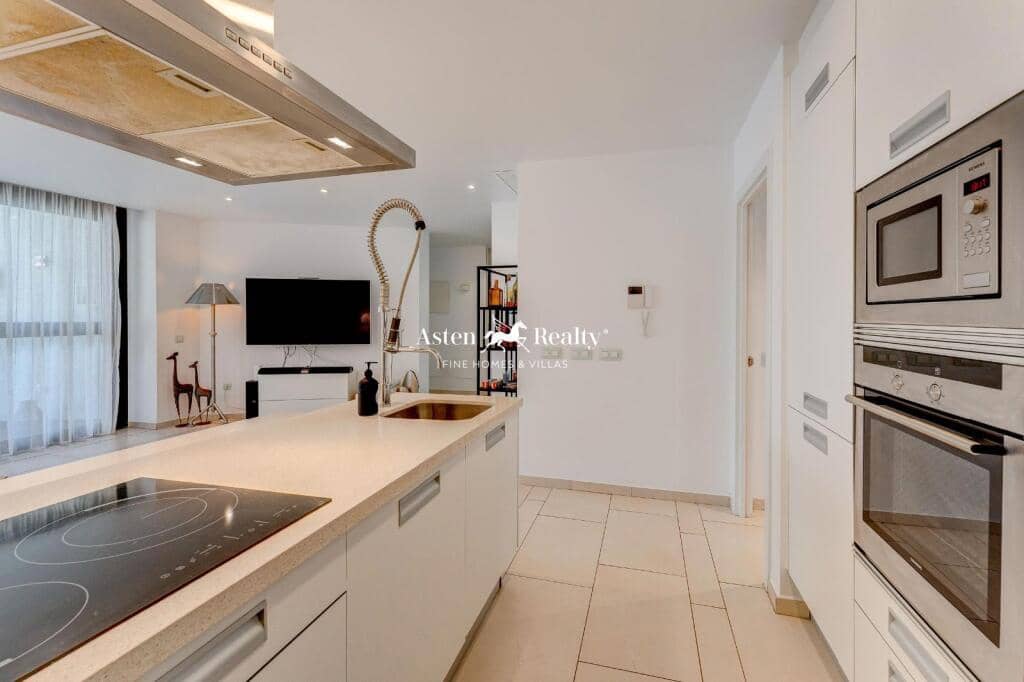 2 bedroom Apartment for sale in Palm-Mar with pool - € 449,000 (Ref: 9479552)