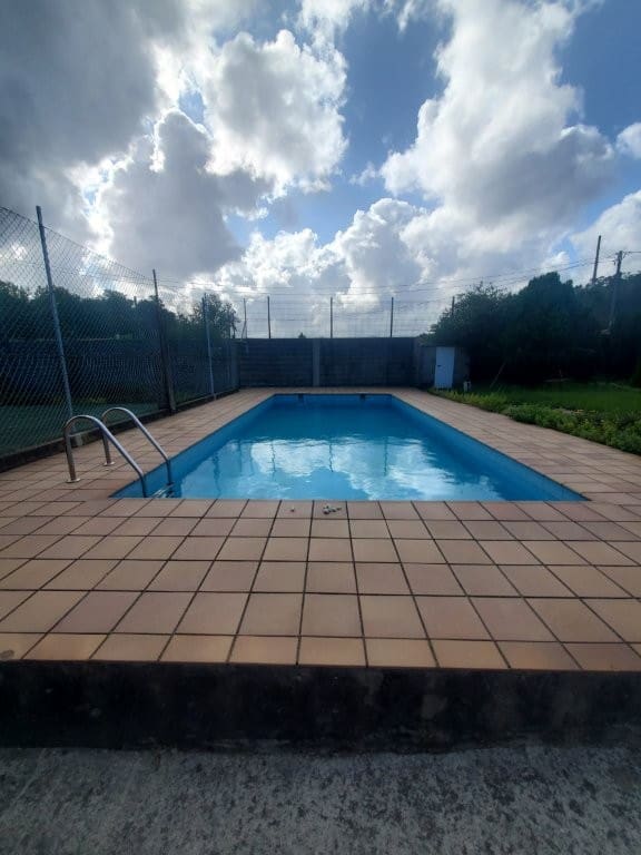 Chalet de 6 habitaciones en Boiro en venta con piscina - 430.000 € (Ref: 9479553)