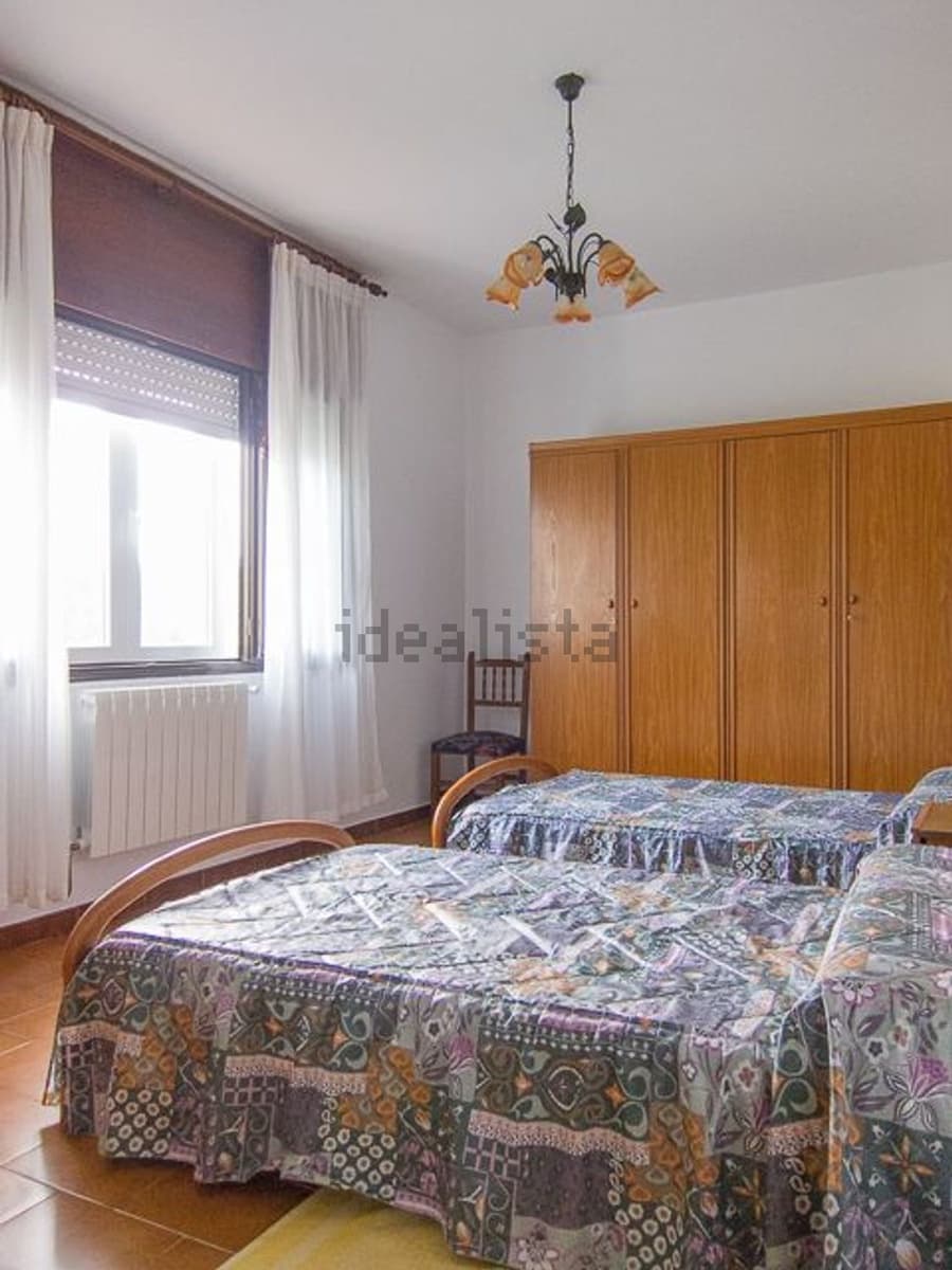 Chalet de 6 habitaciones en Boiro en venta con piscina - 430.000 € (Ref: 9479553)