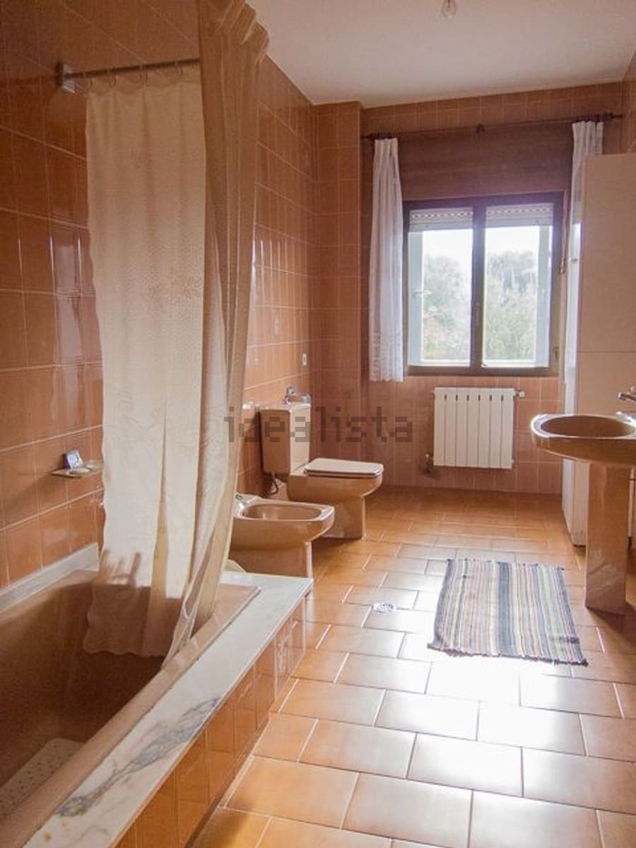 Chalet de 6 habitaciones en Boiro en venta con piscina - 430.000 € (Ref: 9479553)