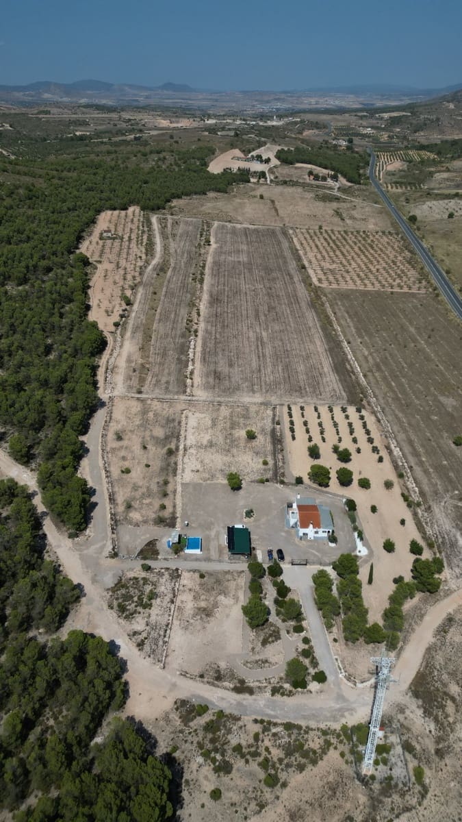 2 bedroom Villa for sale in Yecla - € 295,000 (Ref: 9479554)