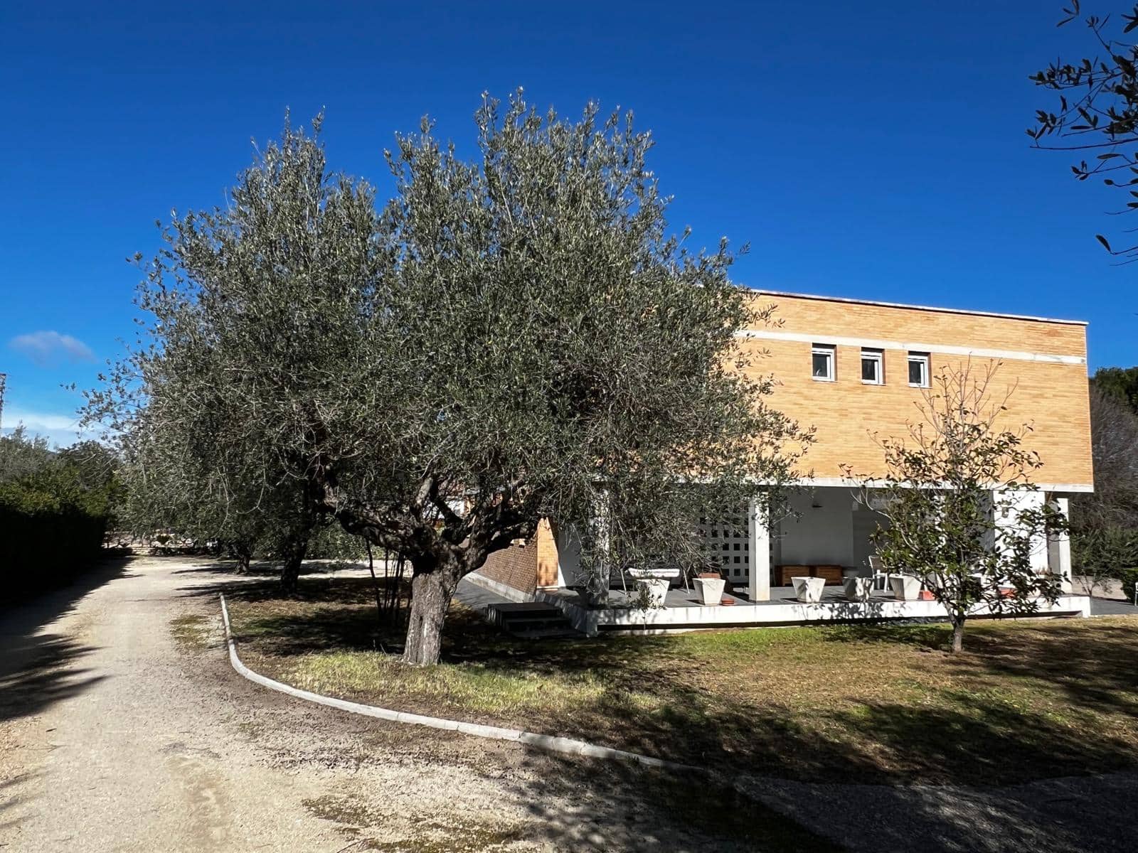 4 bedroom Villa for sale in Ontinyent - € 550,000 (Ref: 9479556)