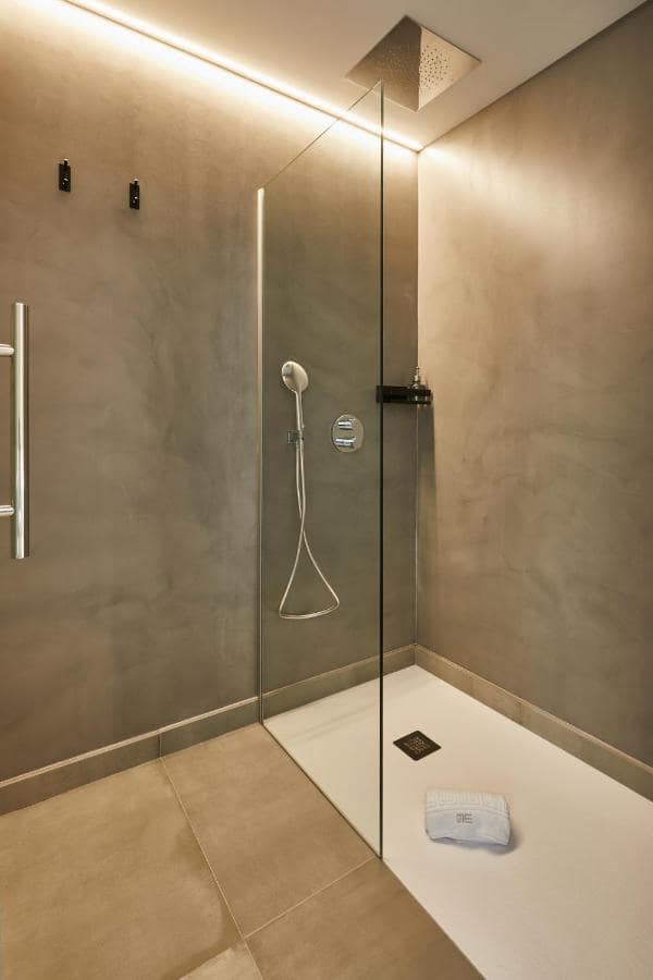 Hotel de 15 habitaciones en Huéneja en venta con piscina - 2.600.000 € (Ref: 9479558)