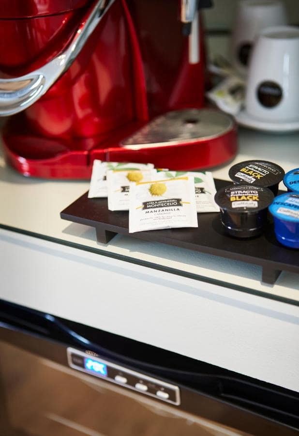 Hotel de 15 habitaciones en Huéneja en venta con piscina - 2.600.000 € (Ref: 9479558)