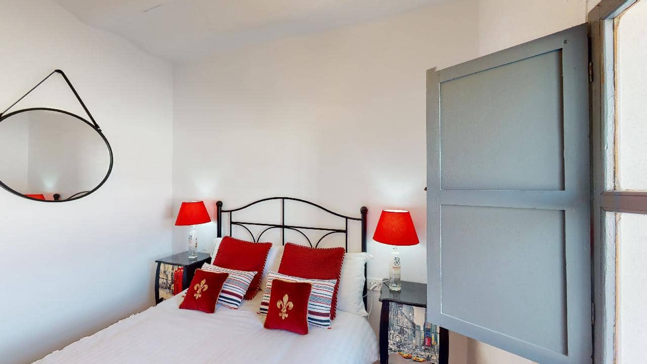 Hotel de 12 habitaciones en Caniles en venta - 1.250.000 € (Ref: 9479559)