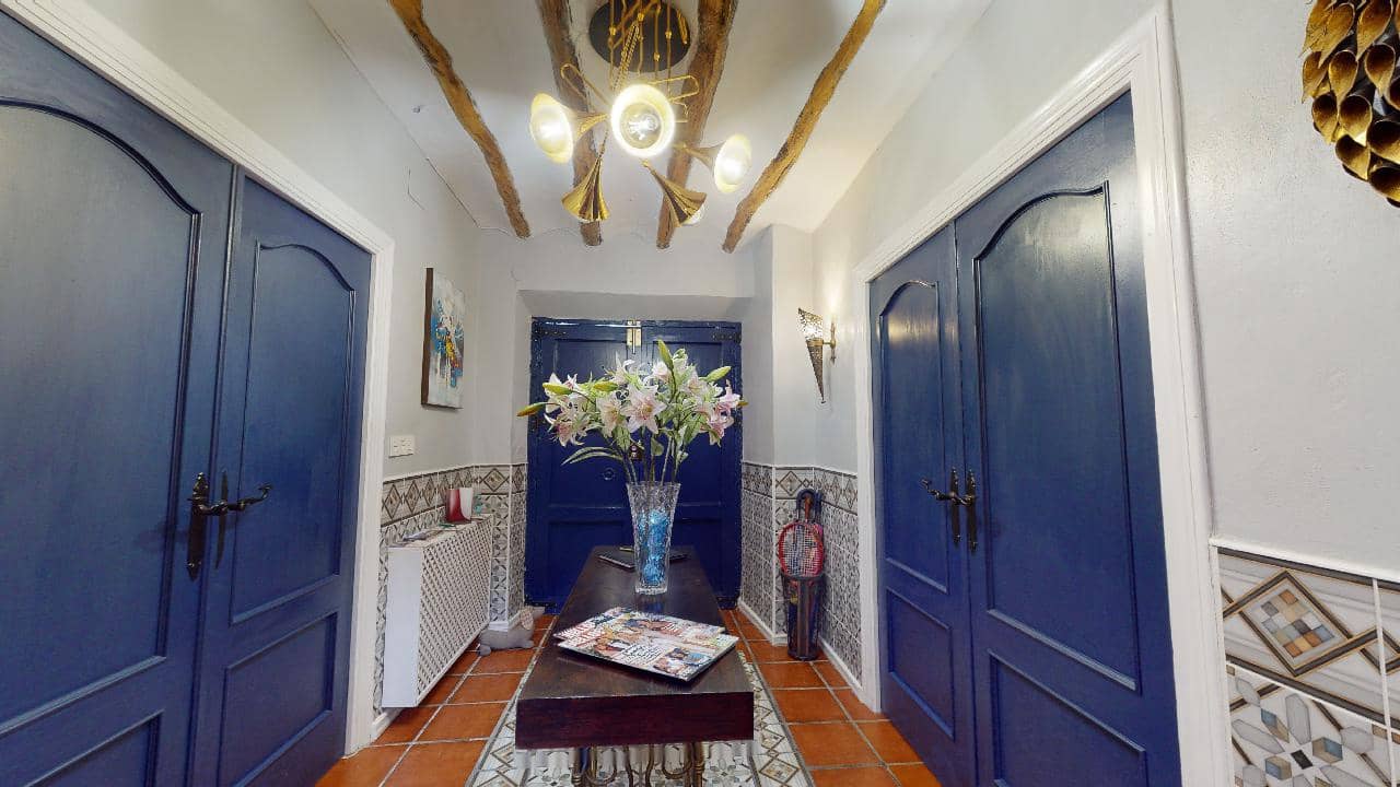 Hotel de 12 habitaciones en Caniles en venta - 1.250.000 € (Ref: 9479559)