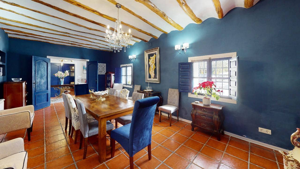 Hotel de 12 habitaciones en Caniles en venta - 1.250.000 € (Ref: 9479559)