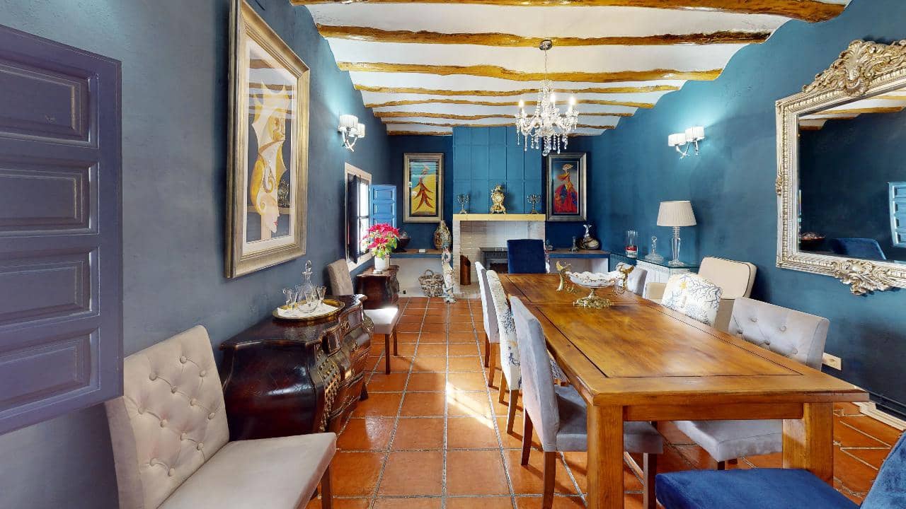 Hotel de 12 habitaciones en Caniles en venta - 1.250.000 € (Ref: 9479559)