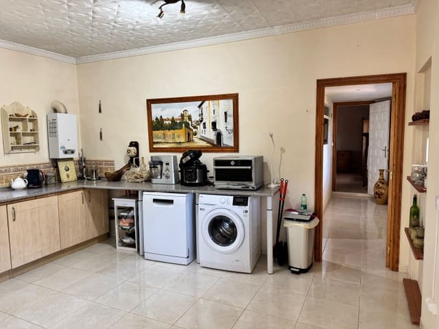 3 slaapkamer Villa te koop in Guadassuar met zwembad - € 400.000 (Ref: 9479561)