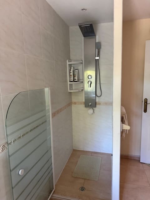 3 slaapkamer Villa te koop in Guadassuar met zwembad - € 400.000 (Ref: 9479561)