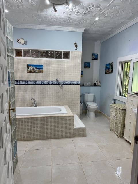 3 slaapkamer Villa te koop in Guadassuar met zwembad - € 400.000 (Ref: 9479561)