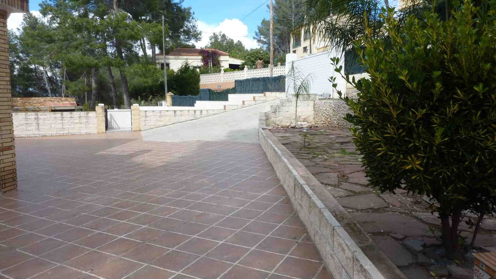 6 Zimmer Villa zu verkaufen in Valencia Stadt mit Pool - 275.000 € (Ref: 9479562)