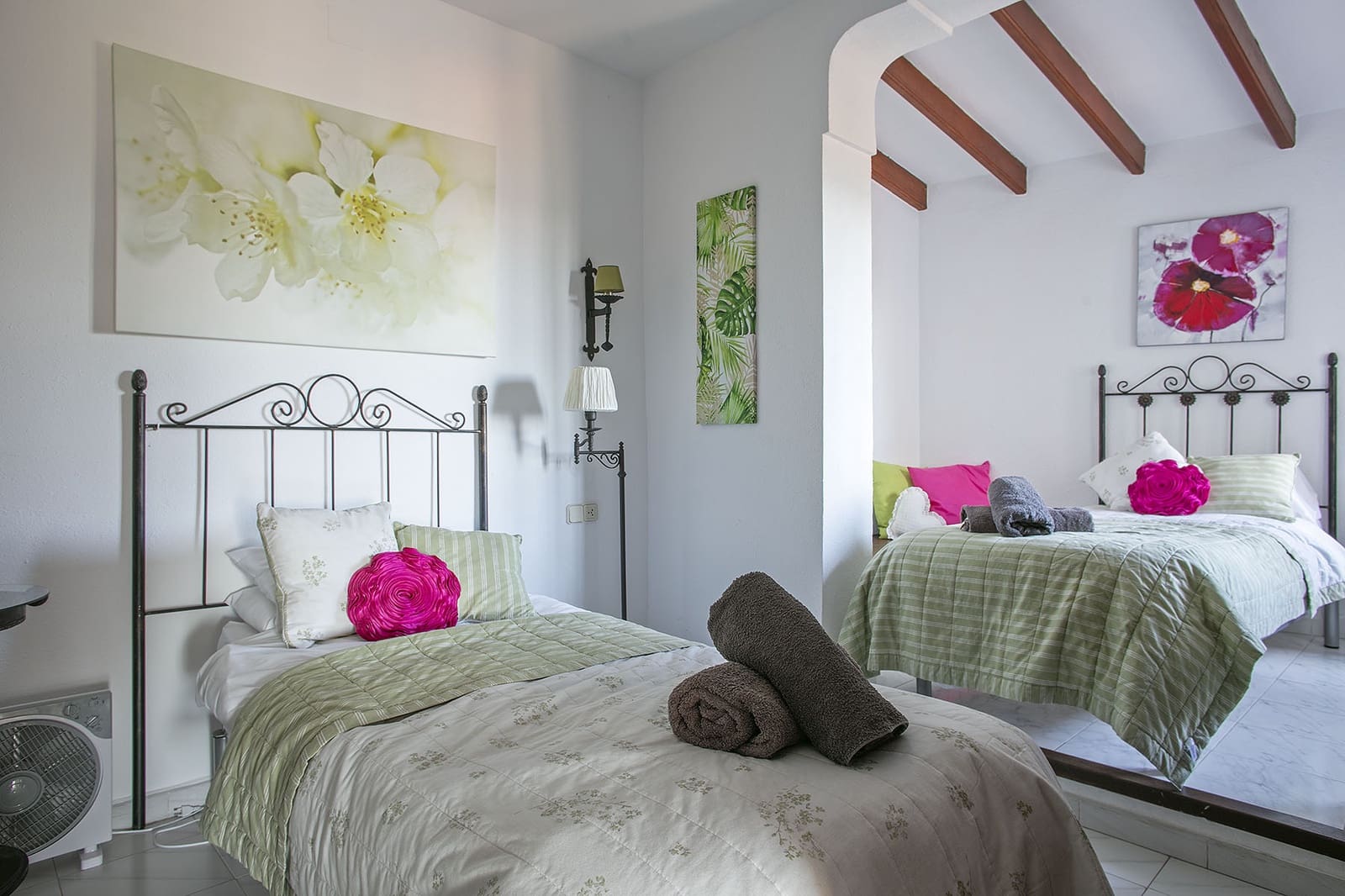 7 bedroom Villa for sale in Sitges with pool - € 1,500,000 (Ref: 9479563)