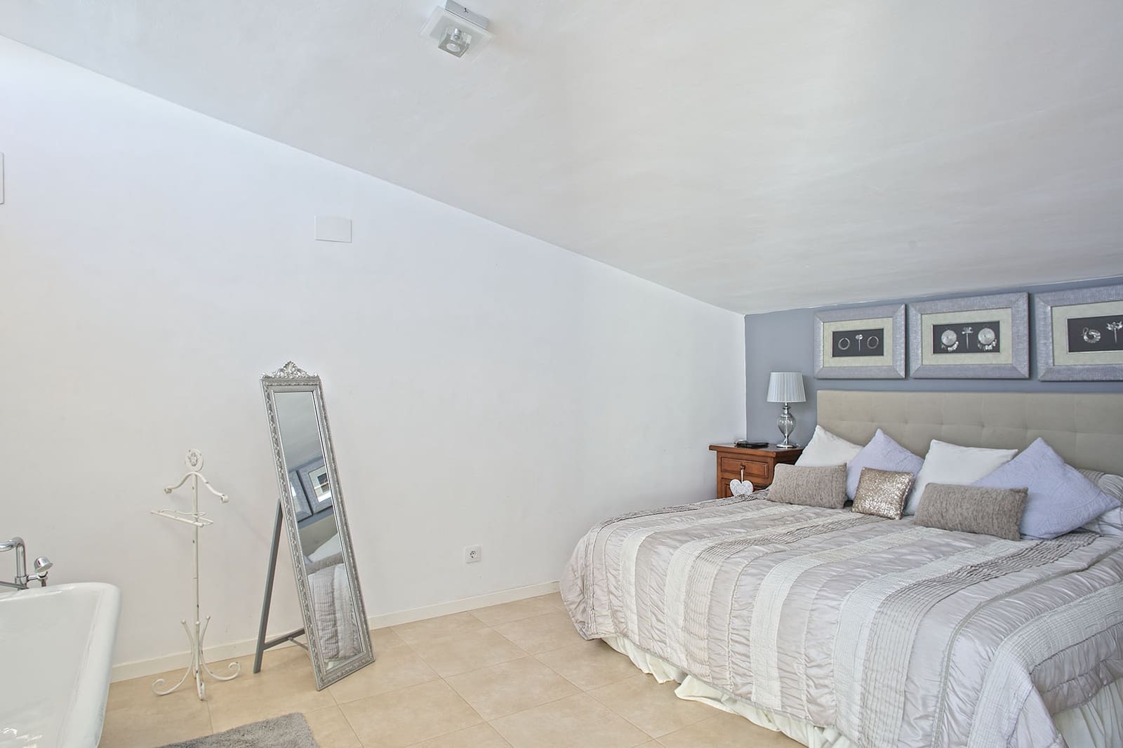 7 bedroom Villa for sale in Sitges with pool - € 1,500,000 (Ref: 9479563)