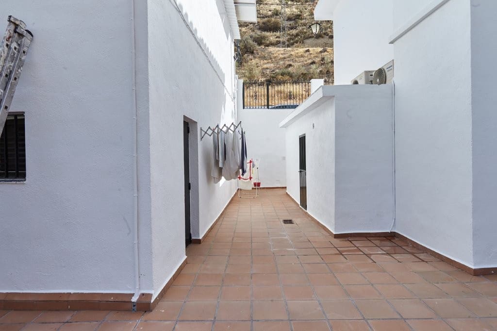 7 makuuhuone Maalaistalo myytävänä paikassa Pegalajar mukana uima-altaan - 398 000 € (Ref: 9479564)