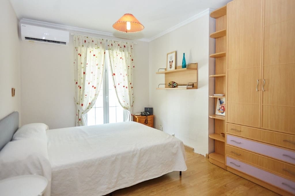 7 makuuhuone Maalaistalo myytävänä paikassa Pegalajar mukana uima-altaan - 398 000 € (Ref: 9479564)