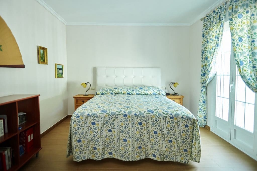 7 makuuhuone Maalaistalo myytävänä paikassa Pegalajar mukana uima-altaan - 398 000 € (Ref: 9479564)