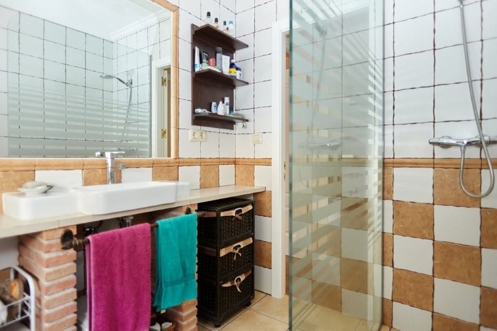 7 makuuhuone Maalaistalo myytävänä paikassa Pegalajar mukana uima-altaan - 398 000 € (Ref: 9479564)