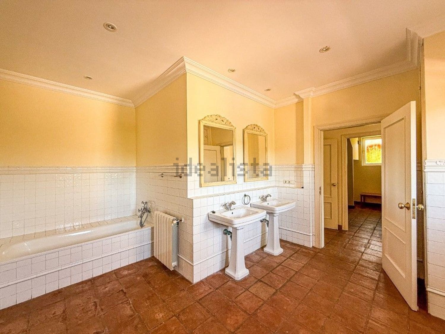 7 bedroom Villa for sale in Sotogrande with pool - € 1,995,000 (Ref: 9521287)