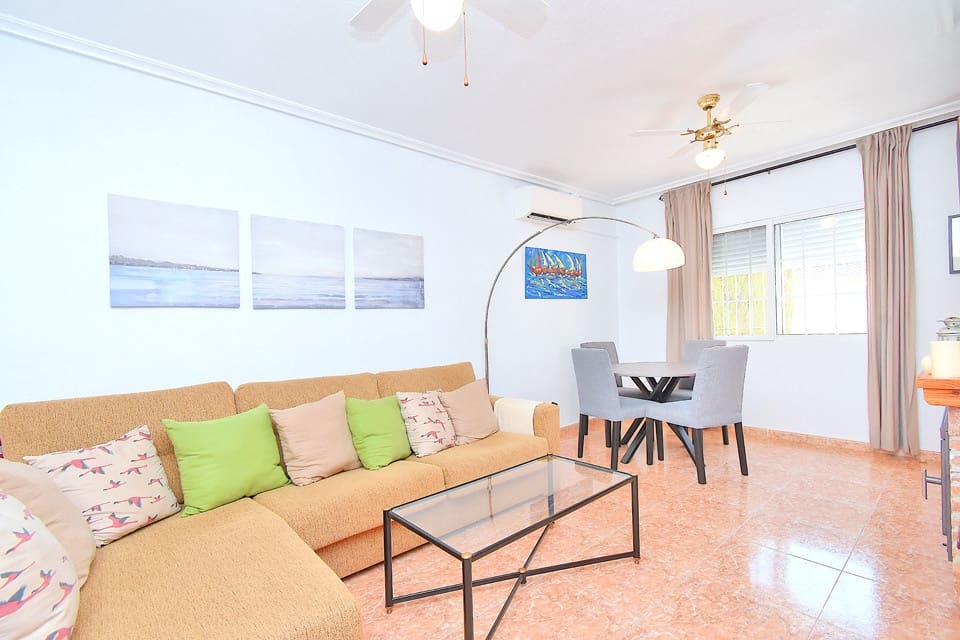 2 sypialnia Bungalow na sprzedaż w Los Urrutias z basenem - 159 000 € (Ref: 10006764)