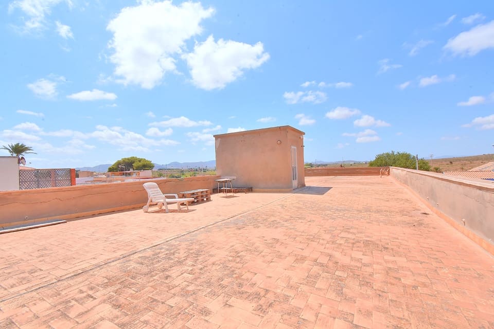 Leilighet til salgs i Los Puertos de Abajo med garasje - € 155 000 (Ref: 10062297)