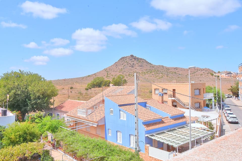 Leilighet til salgs i Los Puertos de Abajo med garasje - € 155 000 (Ref: 10062297)