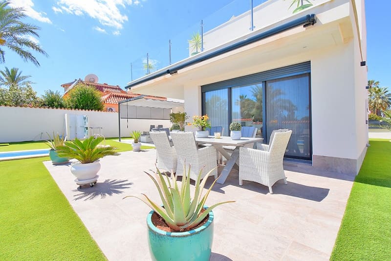3 soverom Villa til salgs i Los Urrutias med svømmebasseng garasje - € 1 598 000 (Ref: 10074679)