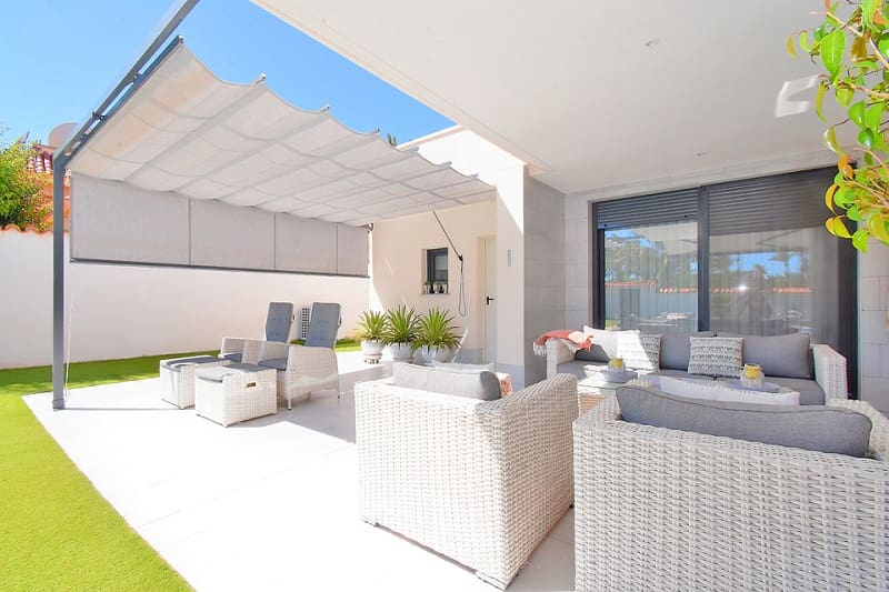 3 soverom Villa til salgs i Los Urrutias med svømmebasseng garasje - € 1 598 000 (Ref: 10074679)