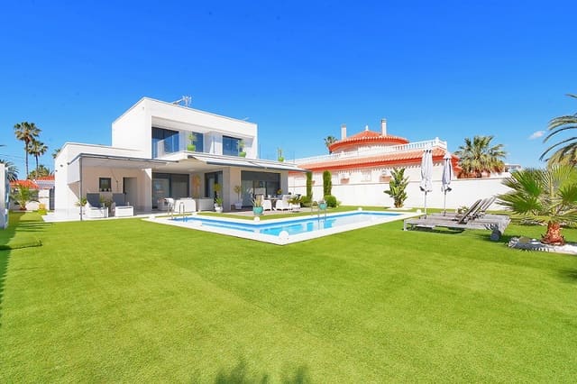 3 soverom Villa til salgs i Los Urrutias, Cartagena med svømmebasseng garasje - € 1 598 000 (Ref: 10074679)