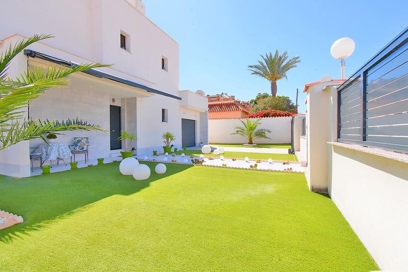 3 soverom Villa til salgs i Los Urrutias med svømmebasseng garasje - € 1 598 000 (Ref: 10074679)