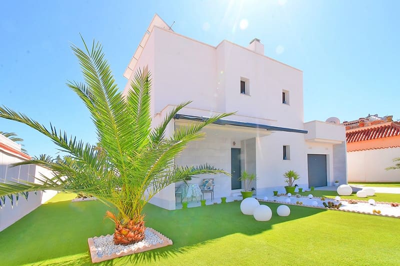 3 soverom Villa til salgs i Los Urrutias med svømmebasseng garasje - € 1 598 000 (Ref: 10074679)