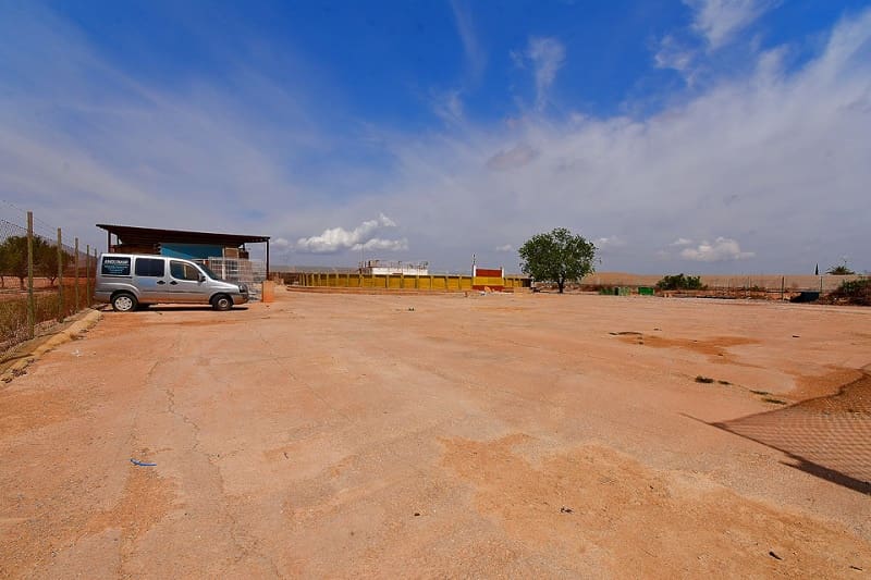 2 soveværelse Finca/Landehus til salg i San Cayetano med swimmingpool garage - € 320.000 (Ref: 8318919)