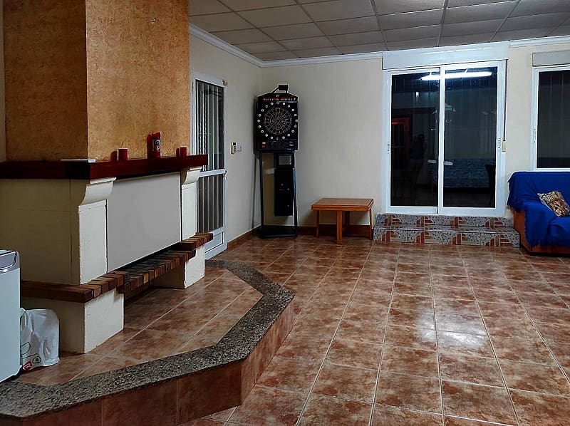 2 soveværelse Finca/Landehus til salg i San Cayetano med swimmingpool garage - € 320.000 (Ref: 8318919)