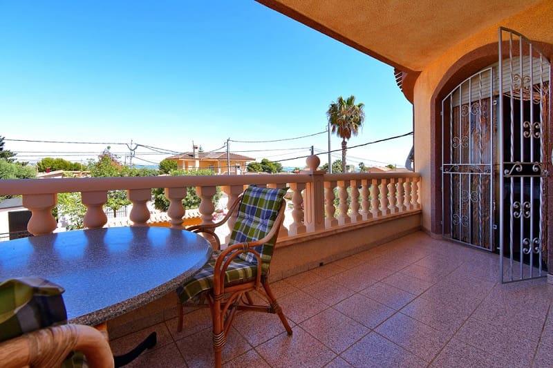 3 soveværelse Villa til salg i Los Urrutias med swimmingpool garage - € 579.000 (Ref: 8434730)